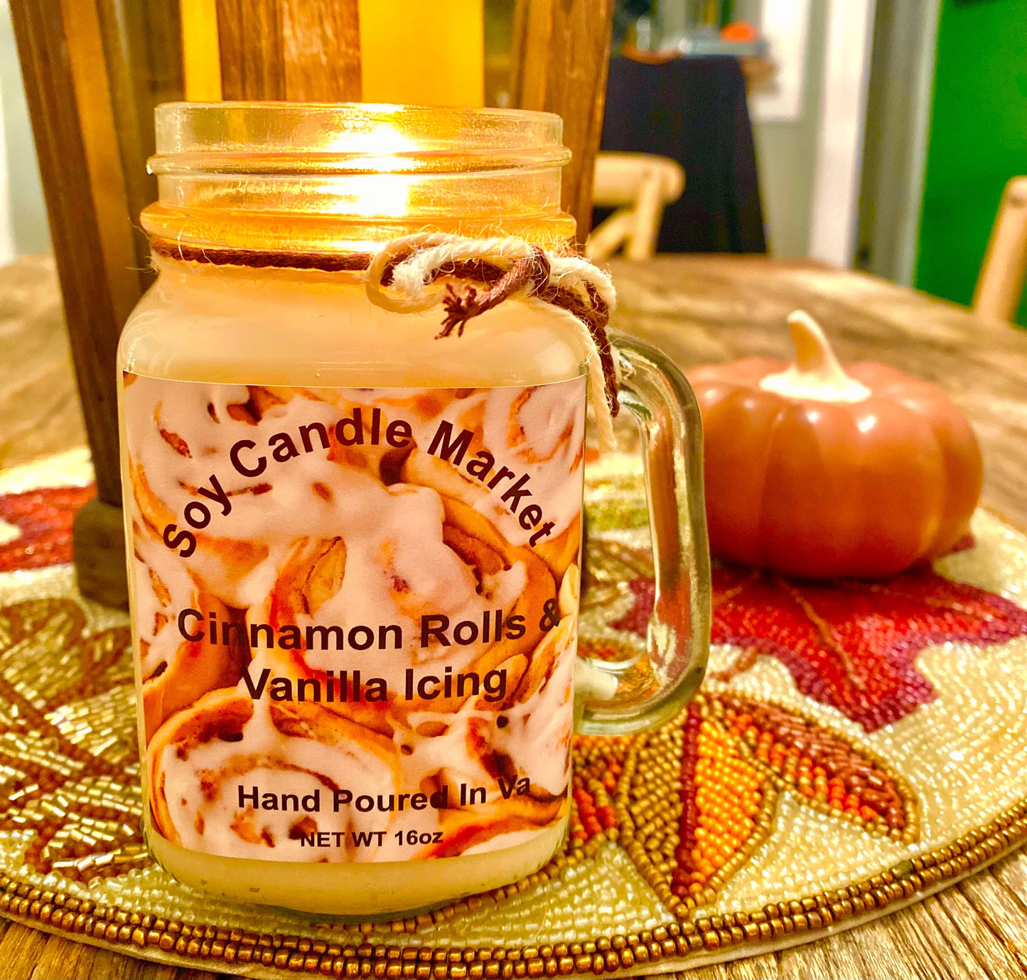 Cinnamon Rolls & Vanilla Icing